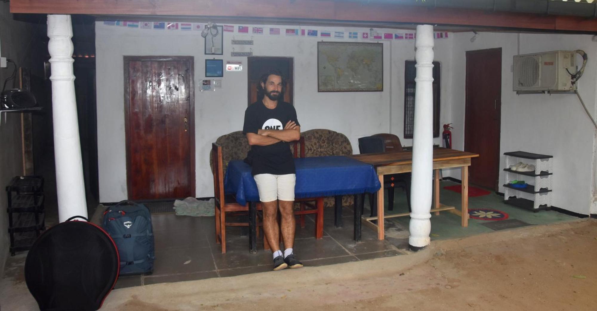 Meera Homestay & Guest House Anuradhapura Buitenkant foto