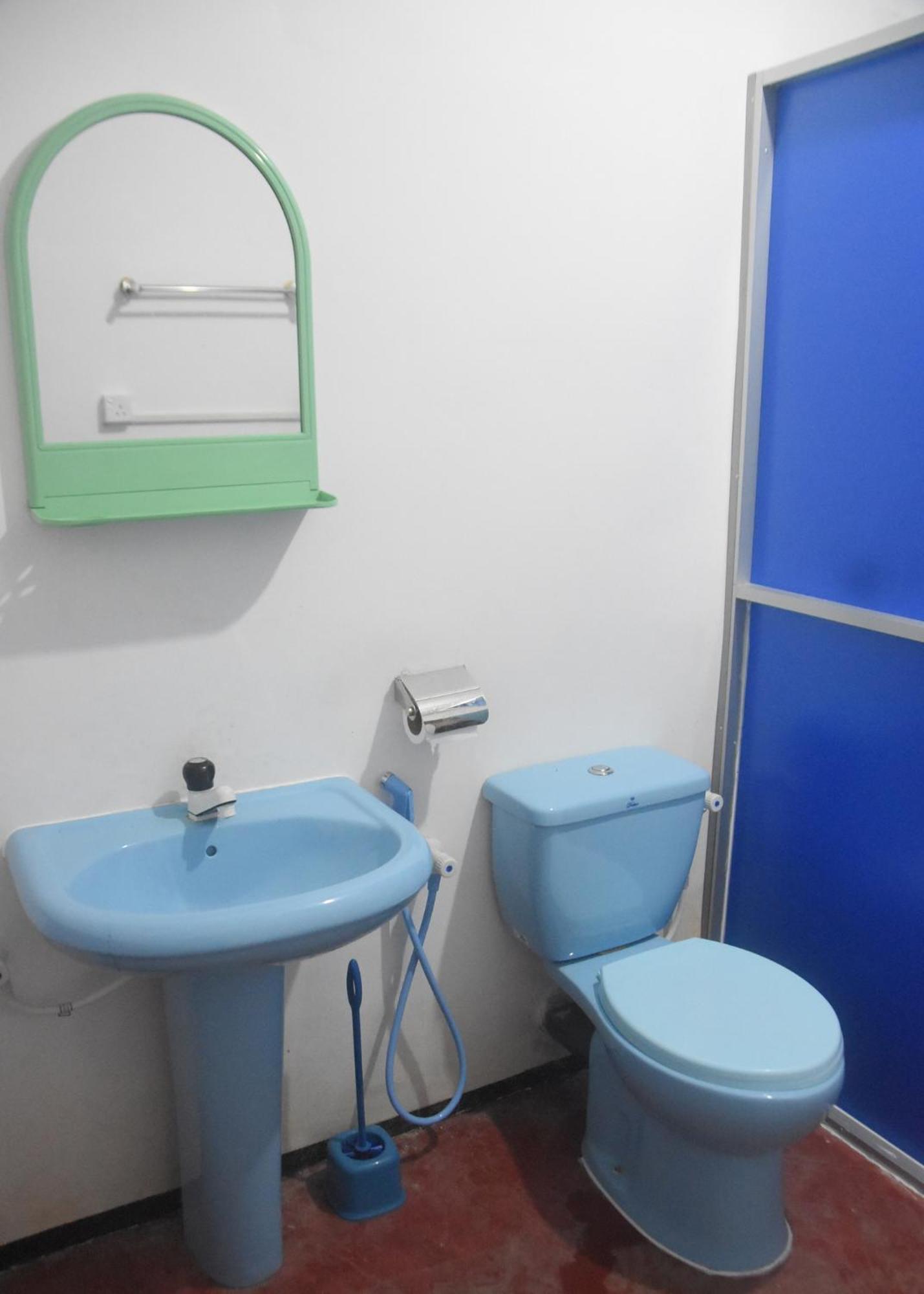 Meera Homestay & Guest House Anuradhapura Buitenkant foto