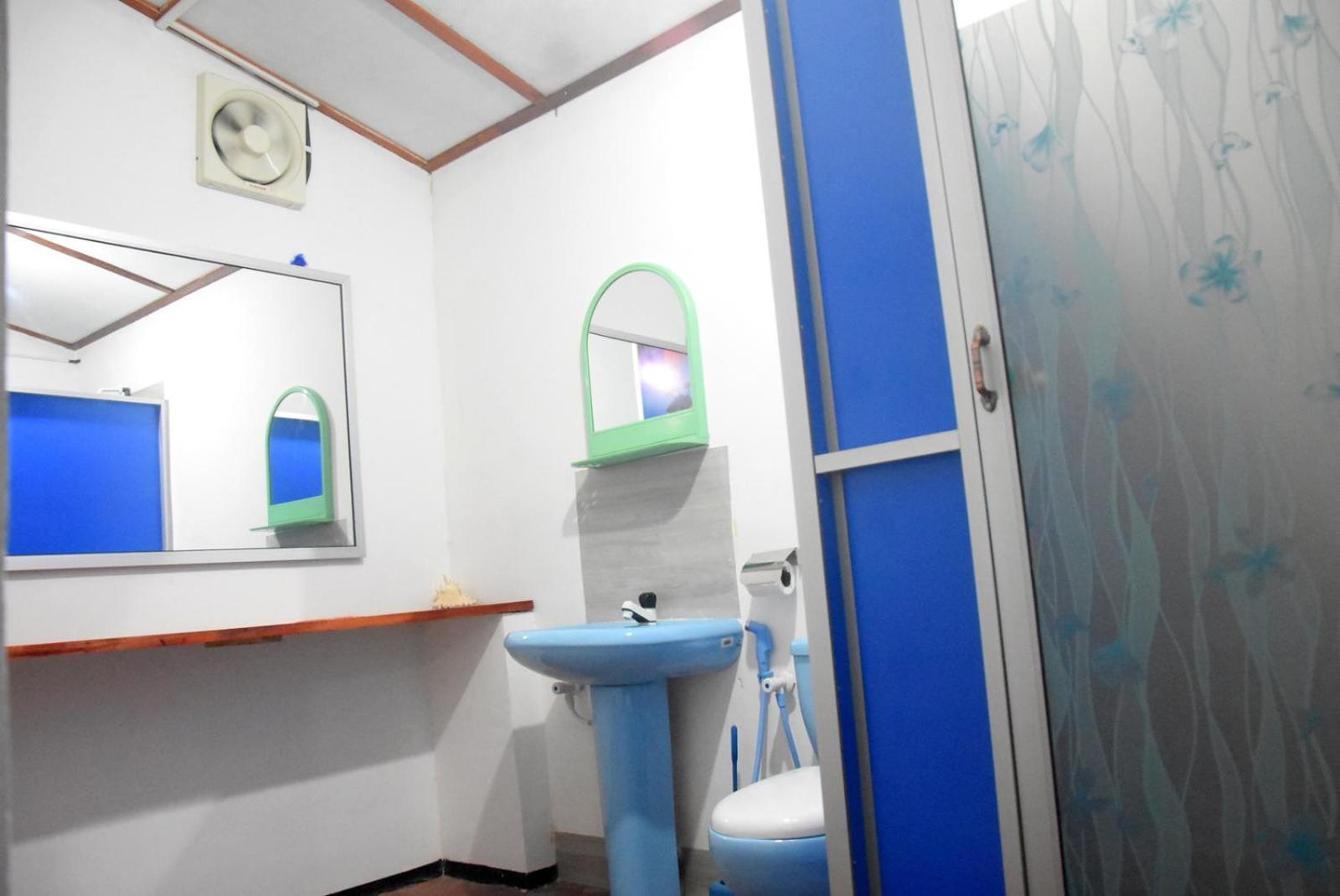 Meera Homestay & Guest House Anuradhapura Buitenkant foto