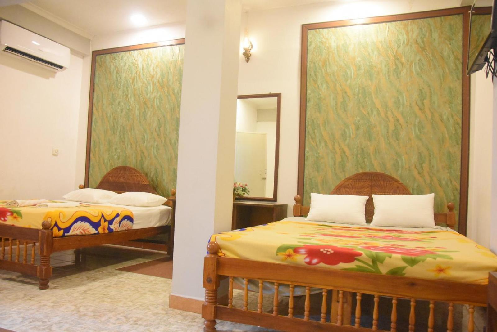 Meera Homestay & Guest House Anuradhapura Buitenkant foto