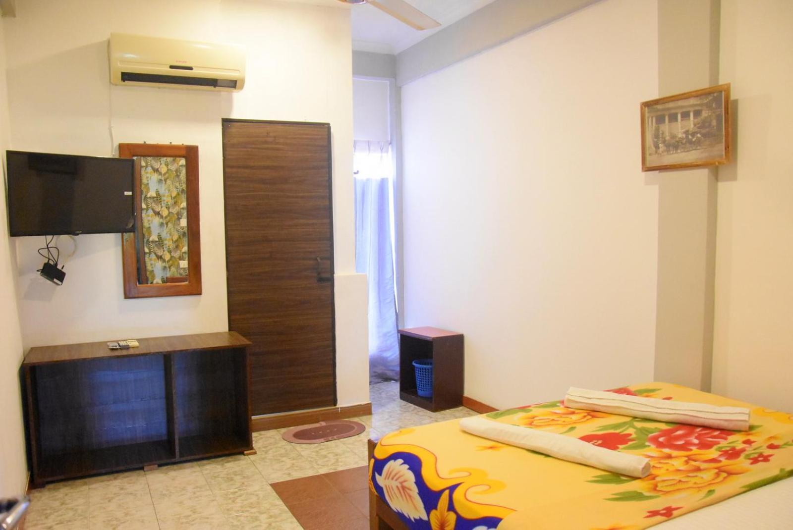 Meera Homestay & Guest House Anuradhapura Buitenkant foto
